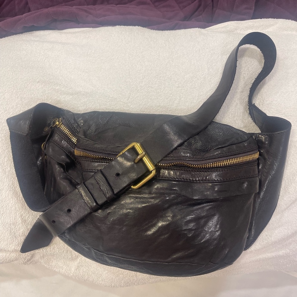 Campomaggi unisex Classic black leather bag! Purchased from Free people - Picture 5 of 15